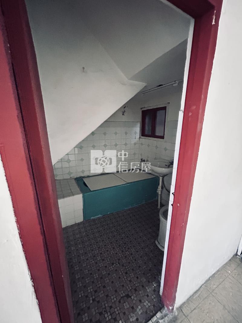 楊梅正萬大路透天房屋室內格局與周邊環境