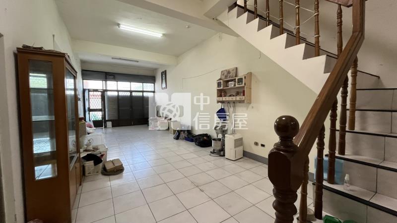 長治崑崙路大路邊4樓店住*專約*房屋室內格局與周邊環境