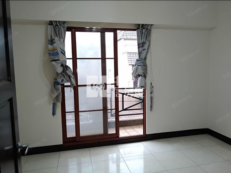 平鎮【國民運動中心】正10米路美店墅房屋室內格局與周邊環境