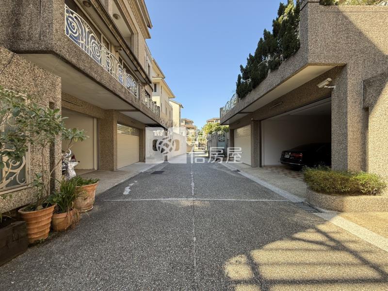 麗緻天尊毛胚獨棟電梯豪墅房屋室內格局與周邊環境