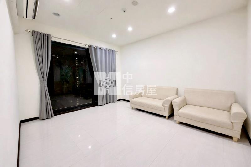 專任｜中港層峰超美三房平車房屋室內格局與周邊環境