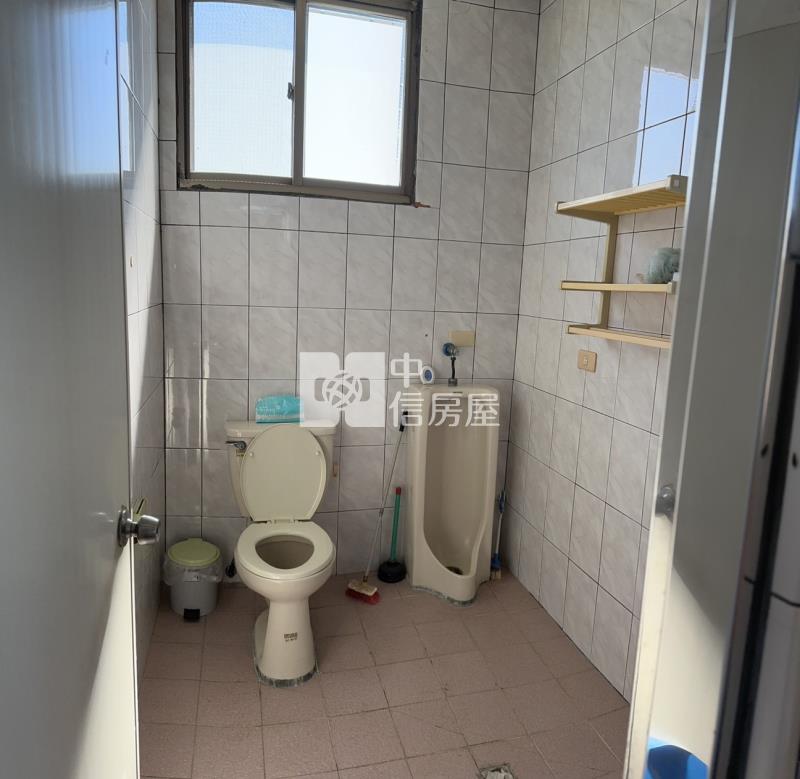 草屯南開大學旁都計內合法農舍房屋室內格局與周邊環境