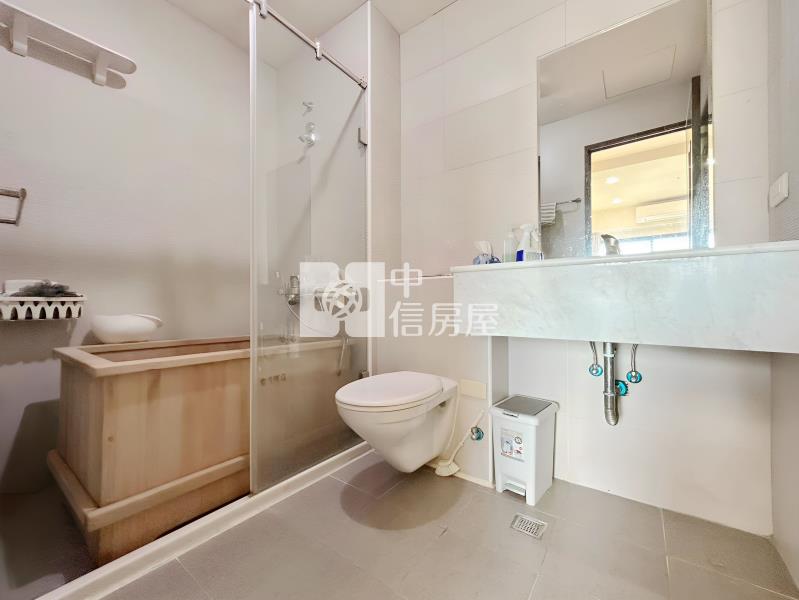 高鐵景觀2房車位房屋室內格局與周邊環境