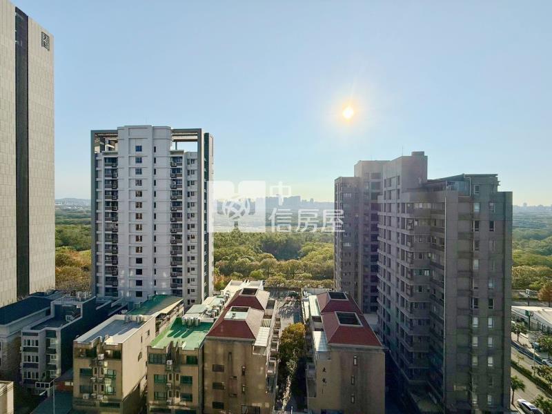 高鐵景觀2房車位房屋室內格局與周邊環境