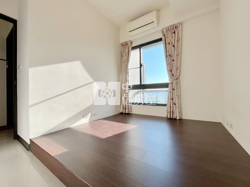 高鐵景觀2房車位房屋室內格局與周邊環境