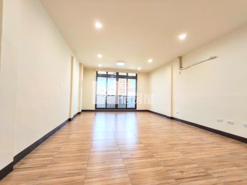 太平*五子登科*百萬裝潢透天.3套房.臨8米路房屋室內格局與周邊環境