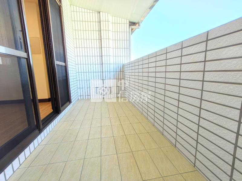 太平*五子登科*百萬裝潢透天.3套房.臨8米路房屋室內格局與周邊環境