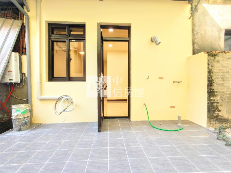 太平*五子登科*百萬裝潢透天.3套房.臨8米路房屋室內格局與周邊環境