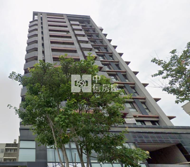 高鐵區金店面房屋室內格局與周邊環境