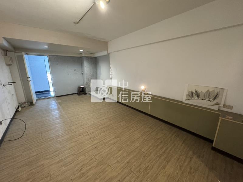 成大南一中育樂商圈套房房屋室內格局與周邊環境