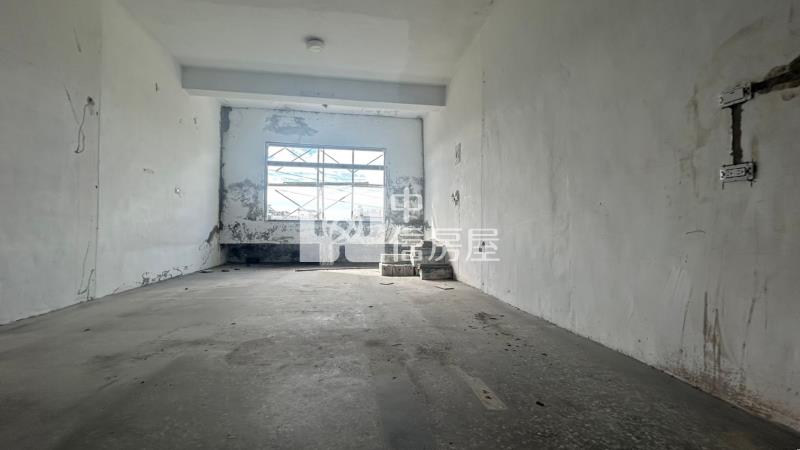 C1-84行政區稀有半成屋房屋室內格局與周邊環境