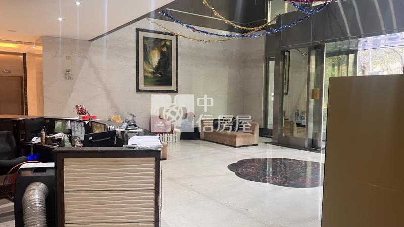 高鐵富翼大套房房屋室內格局與周邊環境