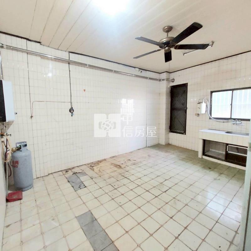 古坑市區透天房屋室內格局與周邊環境