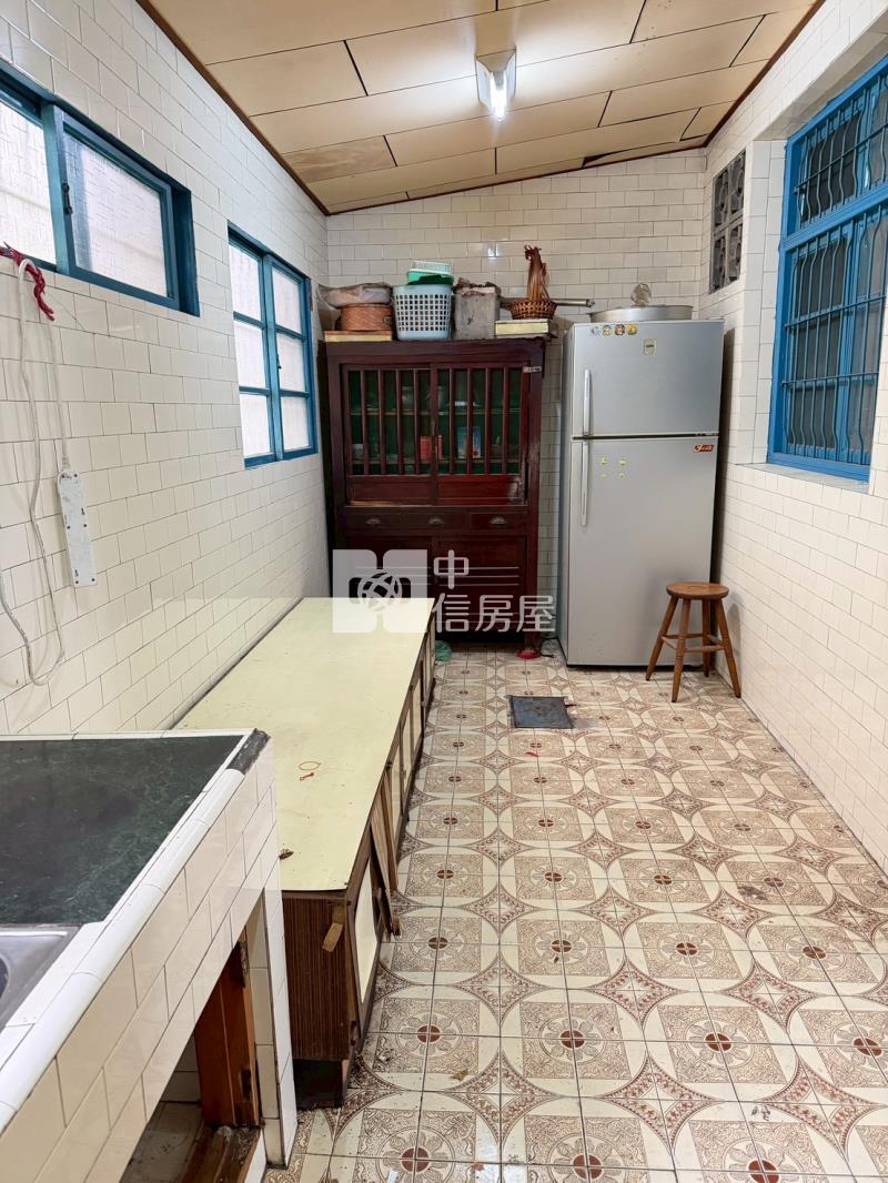 斗六市崙南路大面寬店住房屋室內格局與周邊環境