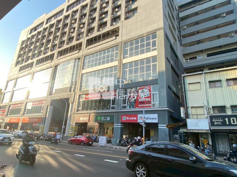 嘉義市金財神美套房房屋室內格局與周邊環境