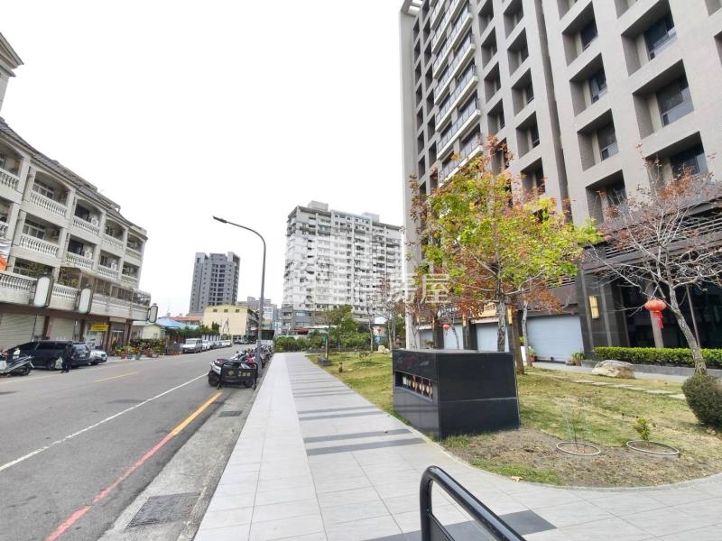 昂峰詠青創意三房平車美屋（專任）房屋室內格局與周邊環境