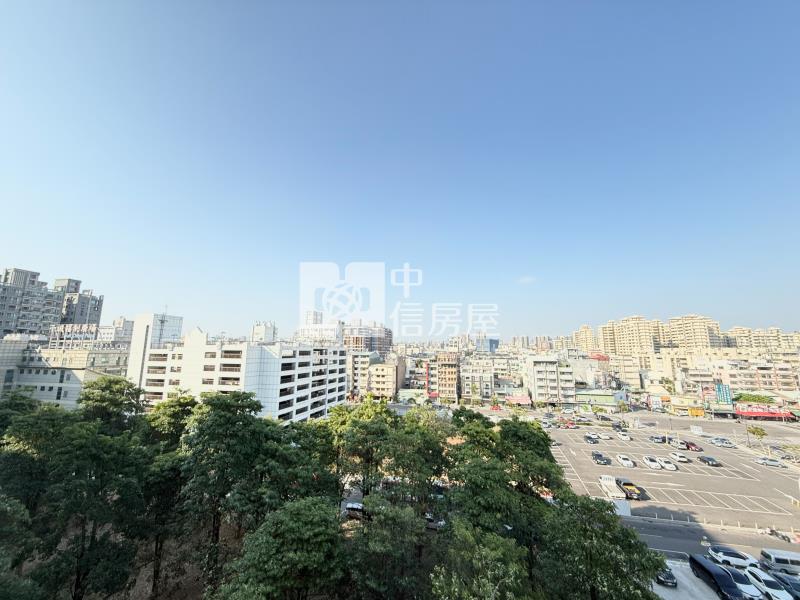 東區秀泰星境界精美二房平車房屋室內格局與周邊環境