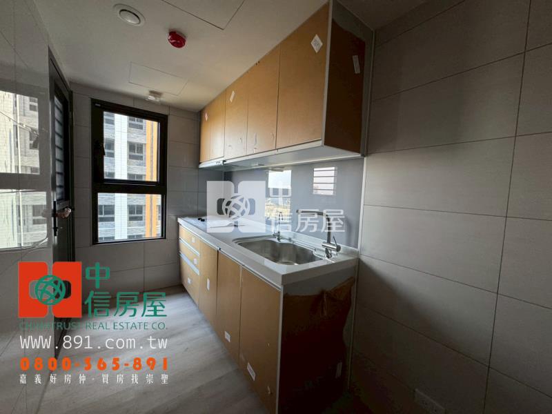 健康三路全新平車2房房屋室內格局與周邊環境