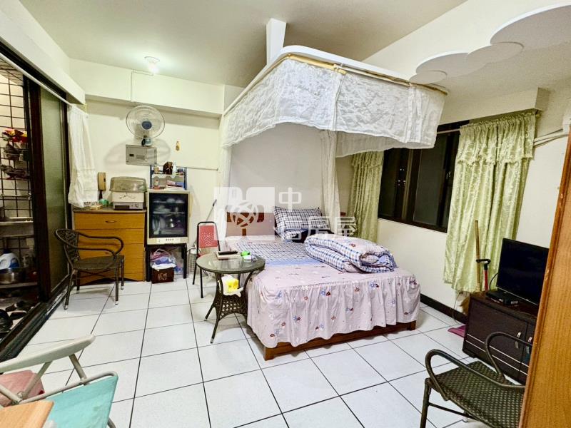 近捷運曉明新貴派美套房房屋室內格局與周邊環境