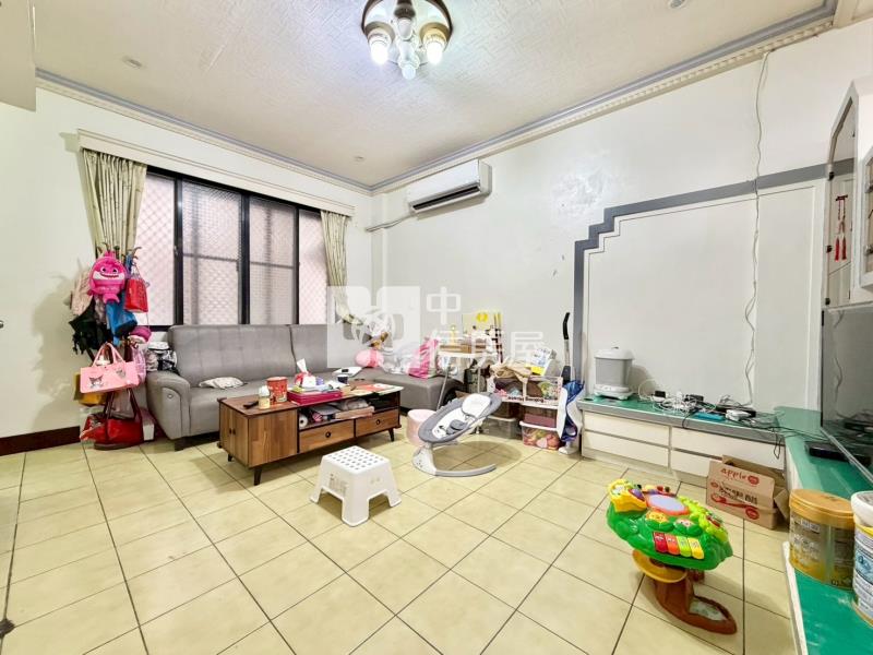 員林龍燈公園旁社區型透天房屋室內格局與周邊環境