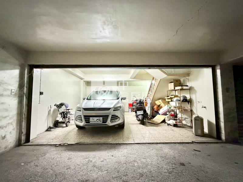 員林龍燈公園旁社區型透天房屋室內格局與周邊環境