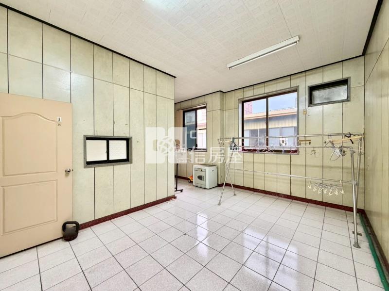 員林龍燈公園旁社區型透天房屋室內格局與周邊環境