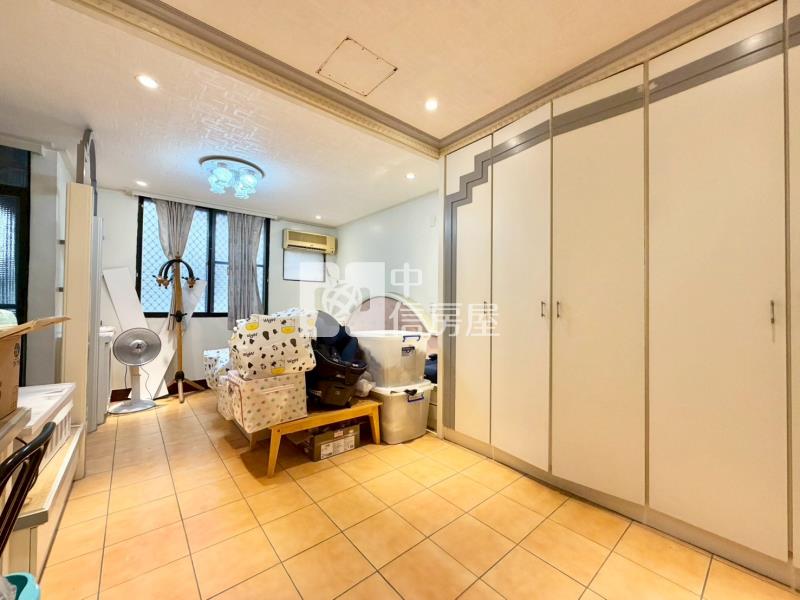 員林龍燈公園旁社區型透天房屋室內格局與周邊環境