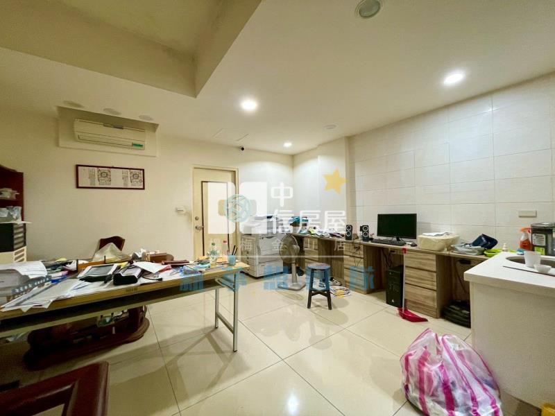 【新夢想】大學湖畔邊間透天房屋室內格局與周邊環境