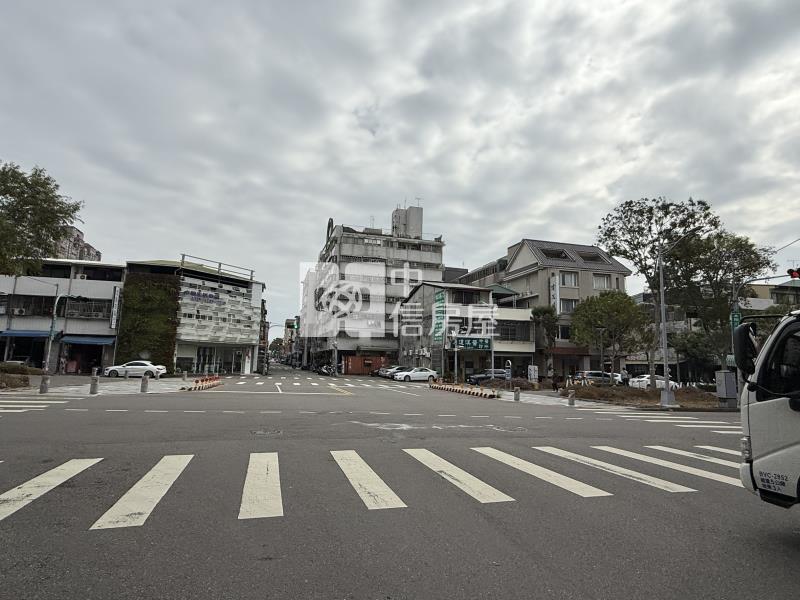 中國醫商圈｜稀有臨路透天厝房屋室內格局與周邊環境