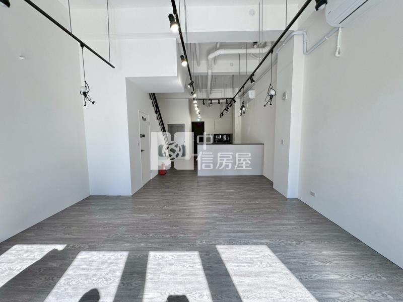 精銳萌未來店住合一電梯雙平車房屋室內格局與周邊環境