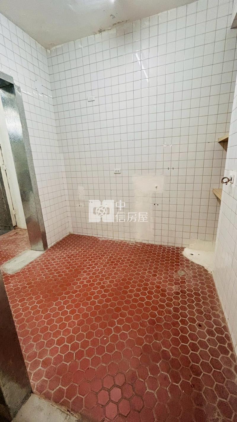 D1-27大馬路旁一樓店面公寓(專任)房屋室內格局與周邊環境