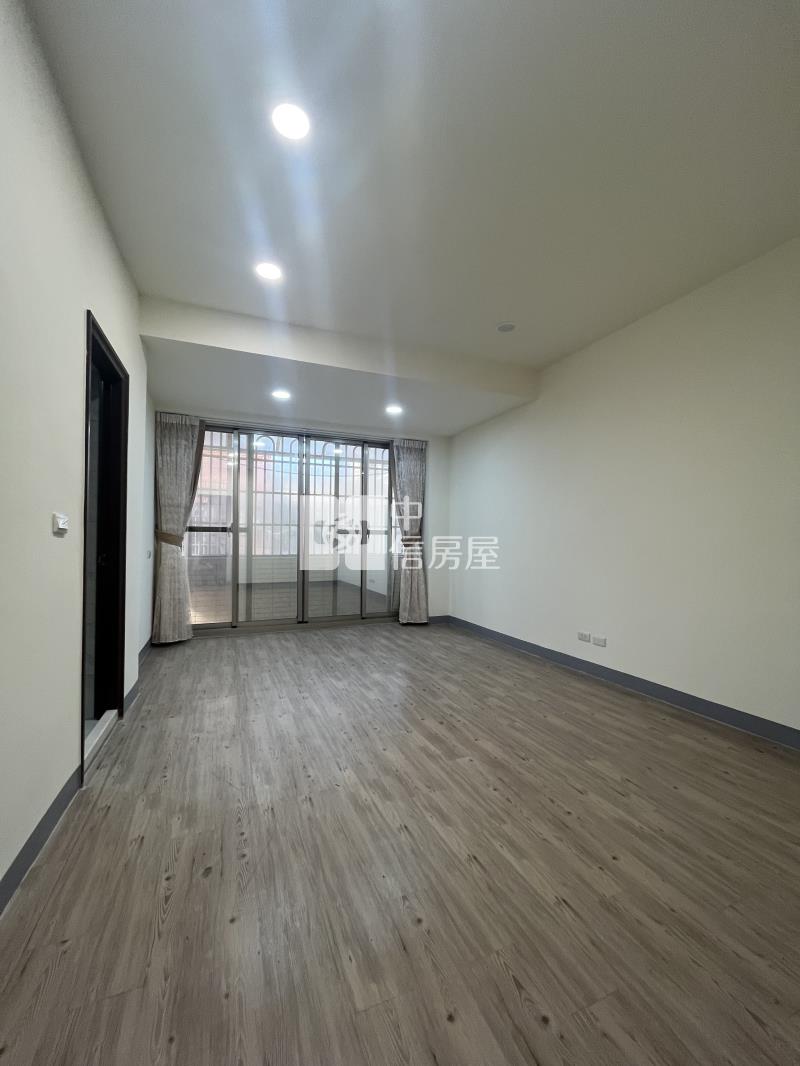 楊梅高中露台景觀透天房屋室內格局與周邊環境