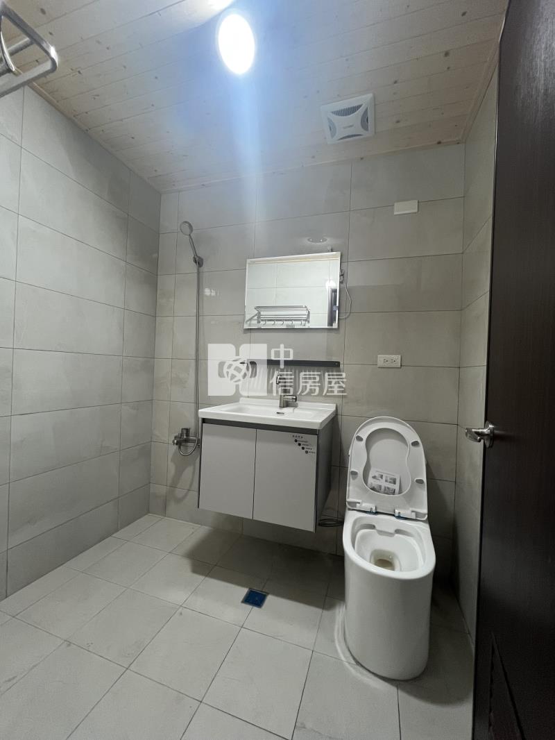 楊梅高中露台景觀透天房屋室內格局與周邊環境