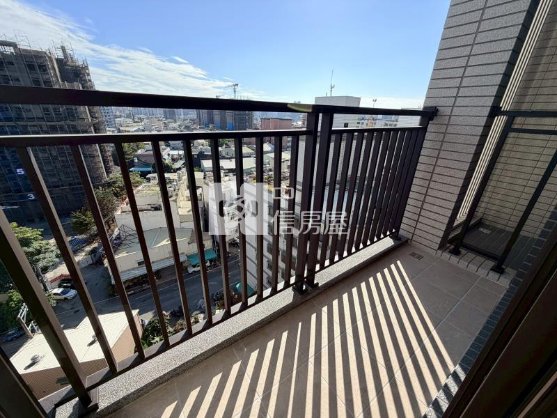 洲際漢神櫻花知築朝南2房平車房屋室內格局與周邊環境