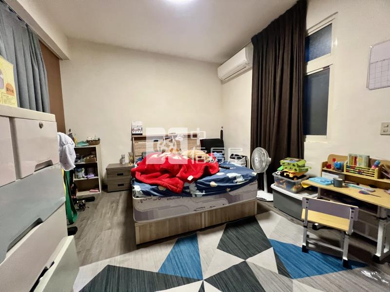 南勢山仔頂家樂福便宜透天房屋室內格局與周邊環境