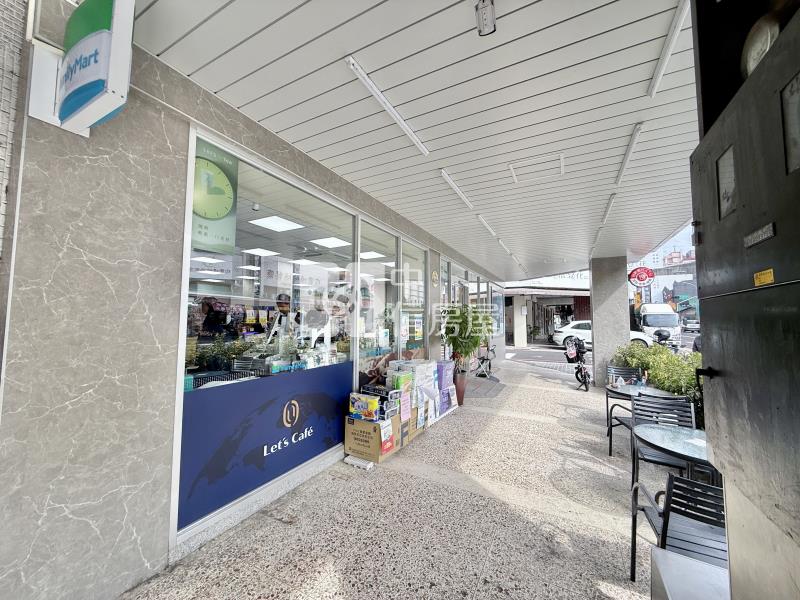 科博館旁｜全家便利商店三角窗黃金店面房屋室內格局與周邊環境