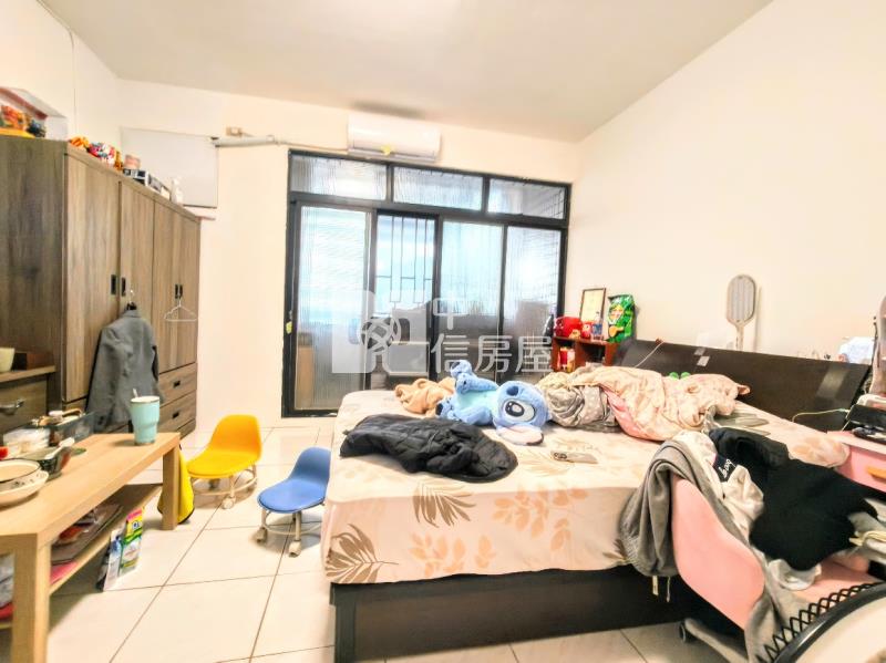 光興.孝親房.門前停車.靜巷透天房屋室內格局與周邊環境