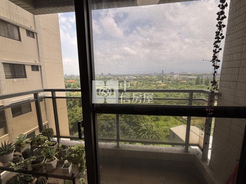 城之美輕奢三房車｜潛龍國小旁房屋室內格局與周邊環境