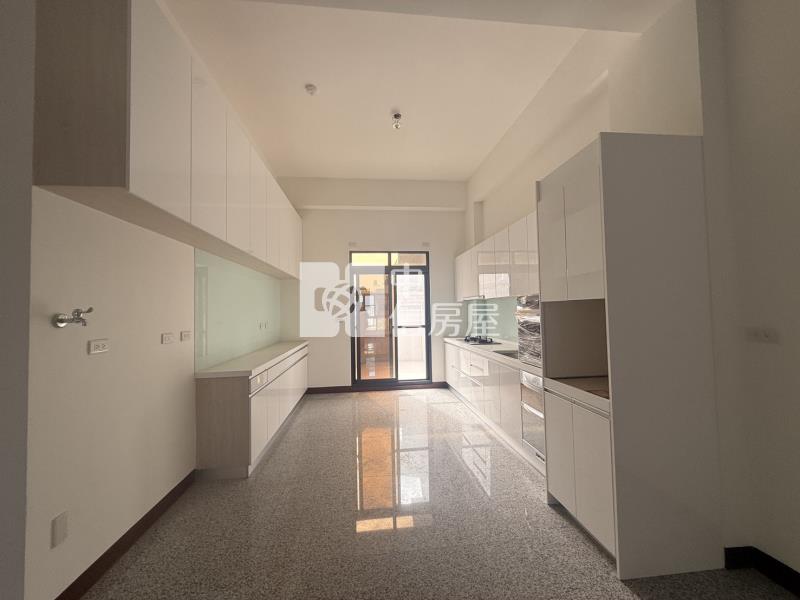 麟洛全新獨棟雙車墅房屋室內格局與周邊環境