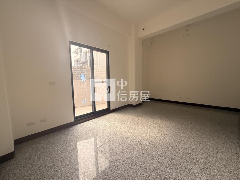 麟洛全新獨棟雙車墅房屋室內格局與周邊環境