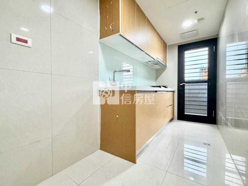 聚佳大值高樓兩房兩衛B1平車房屋室內格局與周邊環境