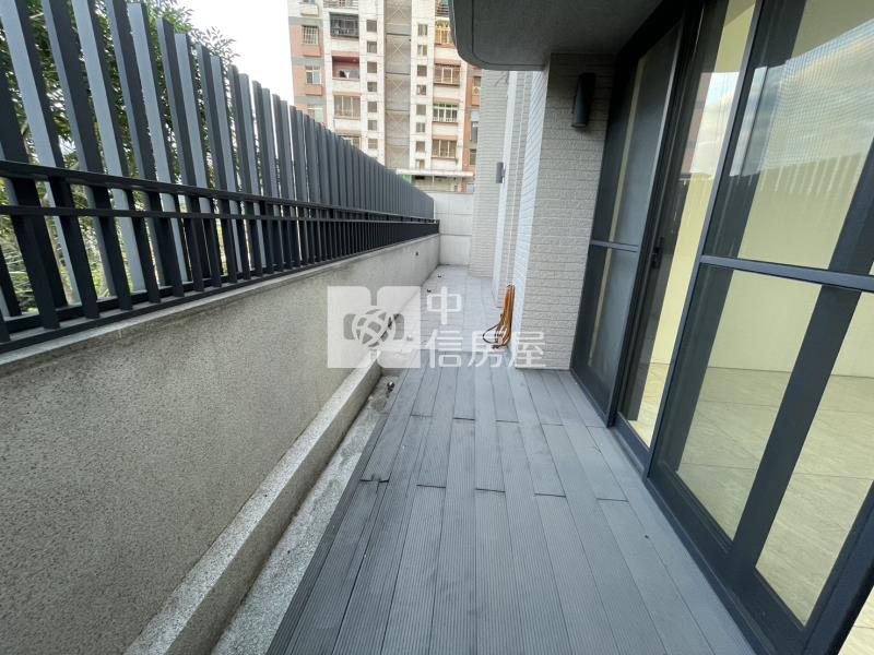 居然美華廈房屋室內格局與周邊環境