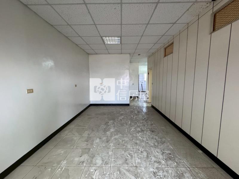 大園站前稀有透天-泰山18甲店房屋室內格局與周邊環境