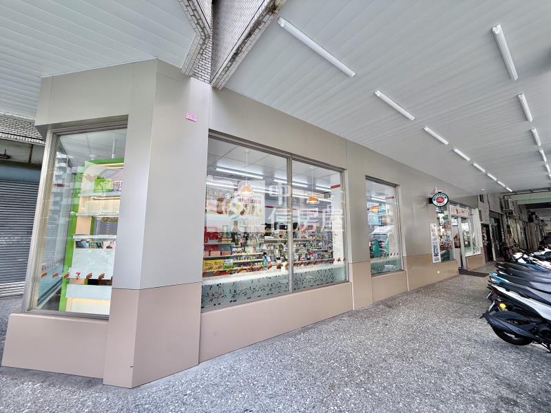 正青島路連鎖7-11超商16米超稀有大面寬三角窗 黃金雙店面房屋室內格局與周邊環境