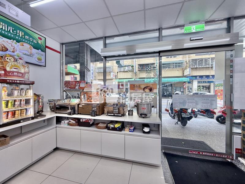 正青島路連鎖7-11超商16米超稀有大面寬三角窗 黃金雙店面房屋室內格局與周邊環境