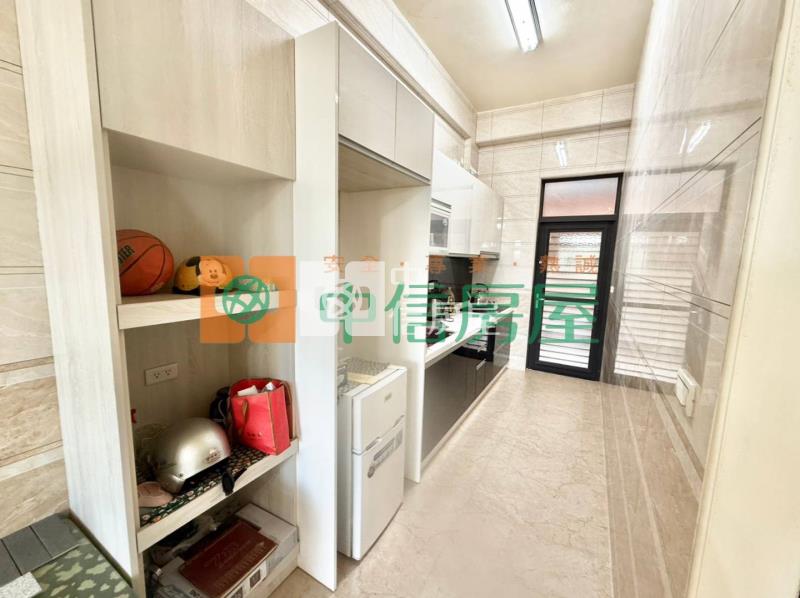 環島西路旁輕齡透天房屋室內格局與周邊環境