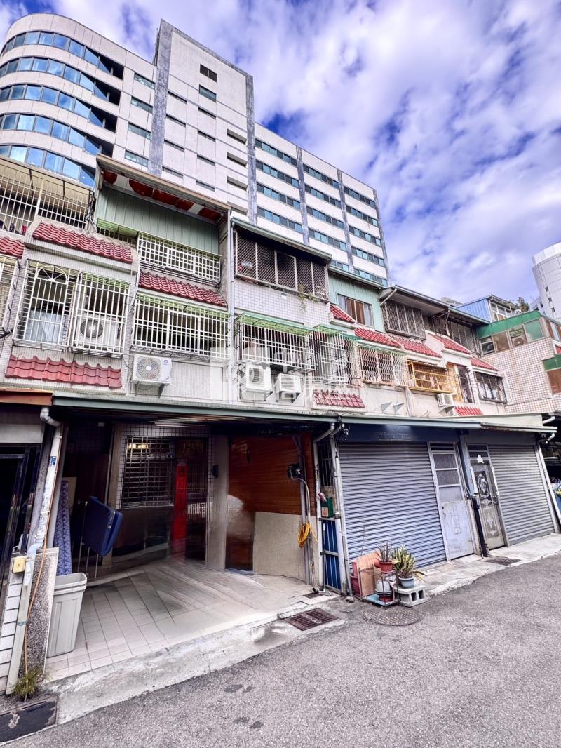 北區賴厝國小學區美透天房屋室內格局與周邊環境