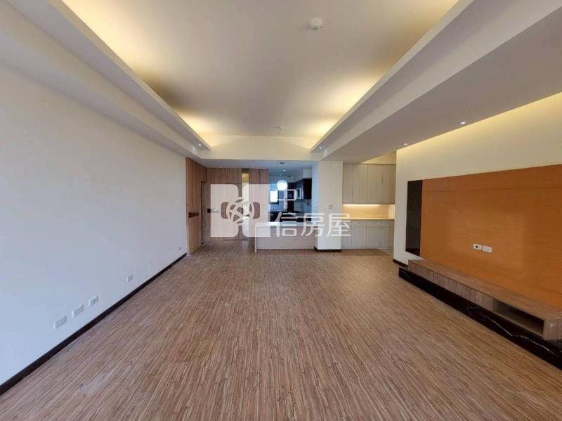 中壢近機捷A20站3+1房車|雙主臥|三衛浴有窗|房屋室內格局與周邊環境