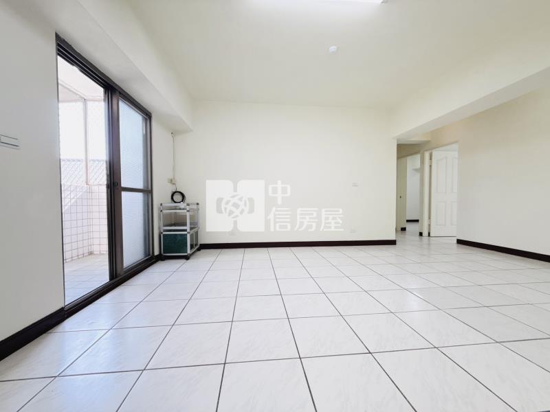 大里塗城商圈三房附車位房屋室內格局與周邊環境