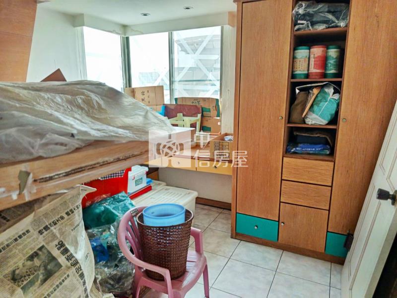 近轉運站皇龍景觀三房房屋室內格局與周邊環境